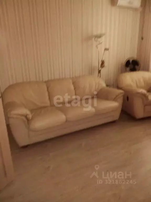 2-к кв. Крым, Феодосия ш. Симферопольское, 11к1 (61.7 м) - Фото 0
