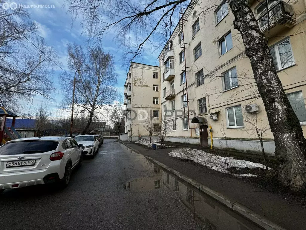 3-комнатная квартира: Уфа, улица Карла Маркса, 71 (67.6 м) - Фото 1