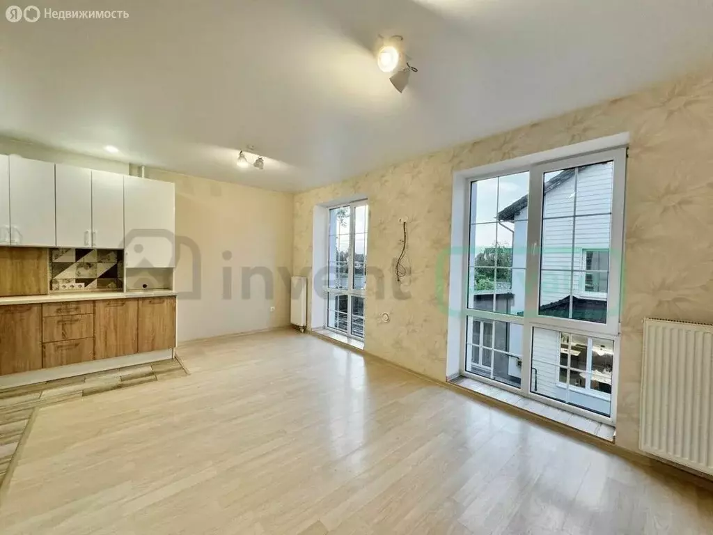 2-комнатная квартира: Калининград, улица Ломоносова, 93 (52 м) - Фото 0