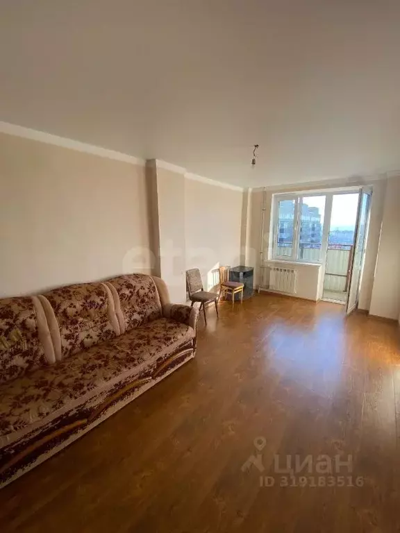 2-к кв. Адыгея, Майкоп ул. Чкалова, 65 (58.6 м) - Фото 0