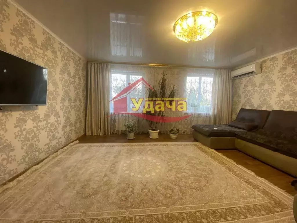 Дом в Оренбургская область, пос. Новоорск ул. Автомобилистов, 11 (152 ... - Фото 2