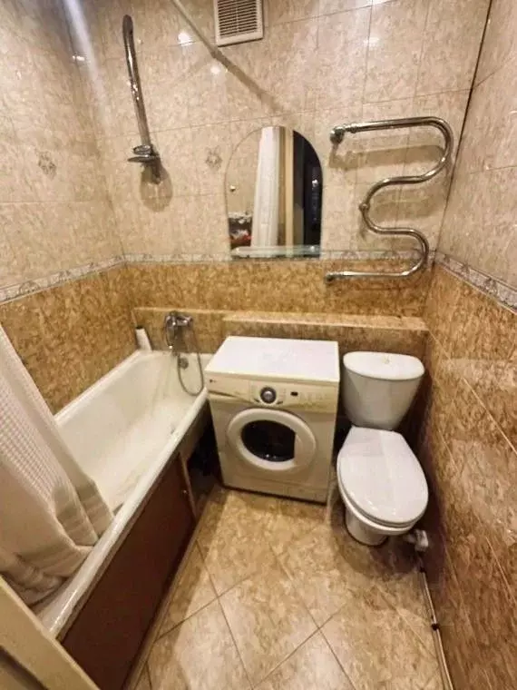 2-к кв. Пермский край, Березники Юбилейная ул., 59 (40.0 м) - Фото 0