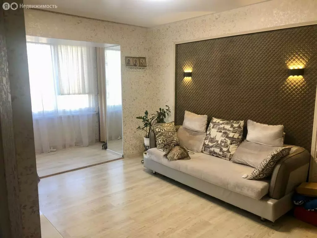 2-комнатная квартира: Большой Камень, улица Карла Маркса, 3 (47 м) - Фото 1