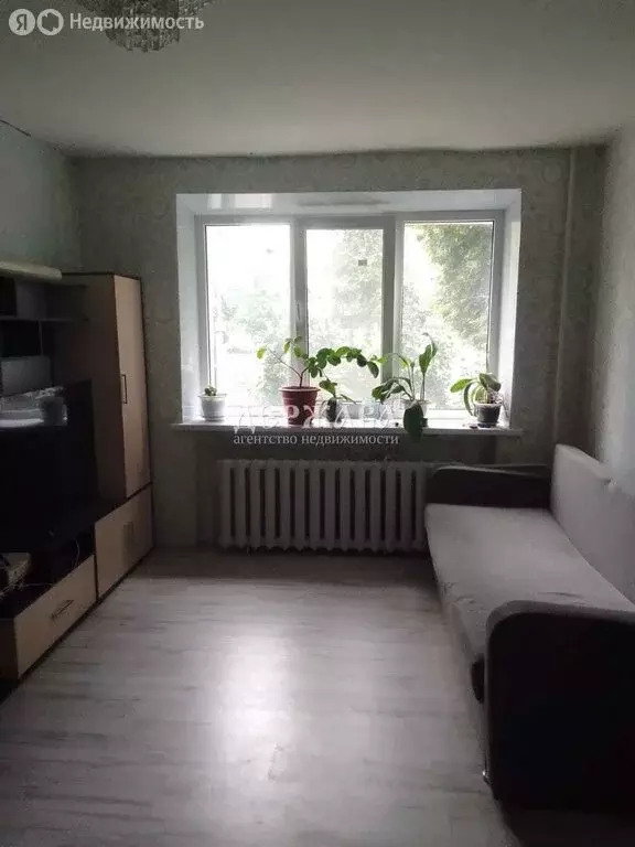 3-комнатная квартира: Старый Оскол, микрорайон Лебединец, 2 (60 м) - Фото 0