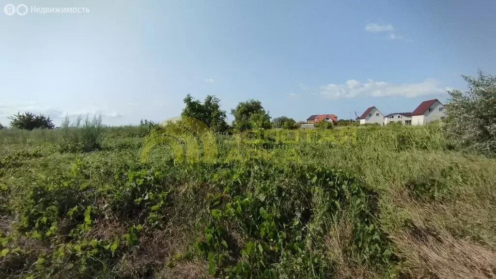 Участок в Старотитаровская, Кубанская улица, 33 (20 м) - Фото 0
