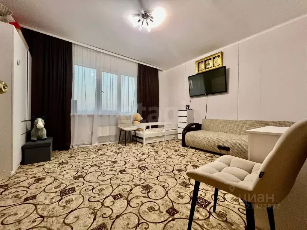 3-к кв. Ханты-Мансийский АО, Нягань Интернациональная ул., 119 (74.4 ... - Фото 1