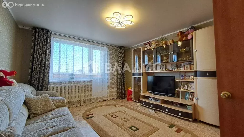 3-комнатная квартира: Белебей, Красная улица, 123/3 (64.7 м) - Фото 0