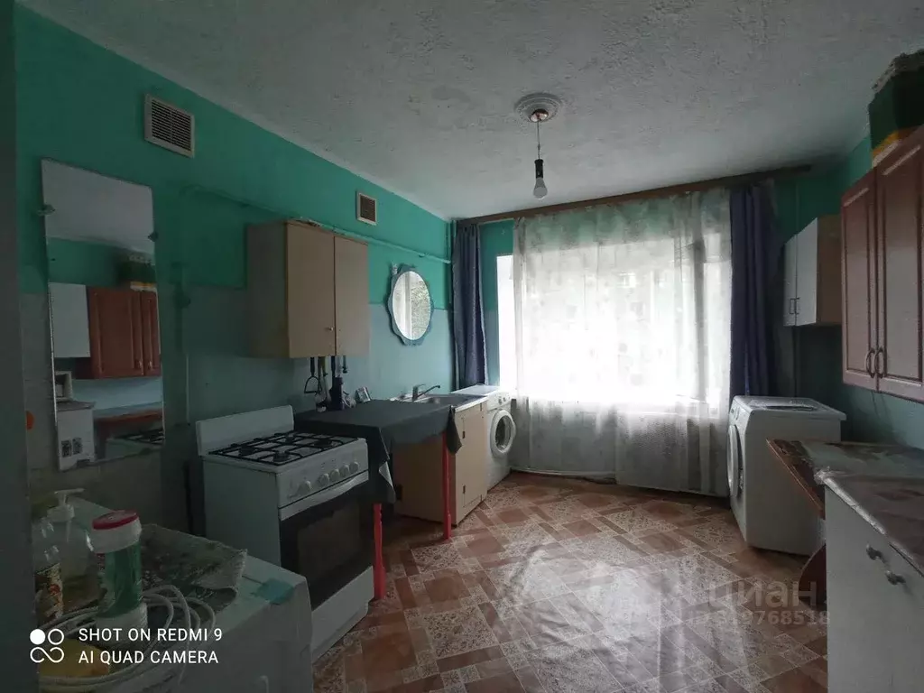 Комната Омская область, Омск просп. Космический, 29 (9.4 м) - Фото 0