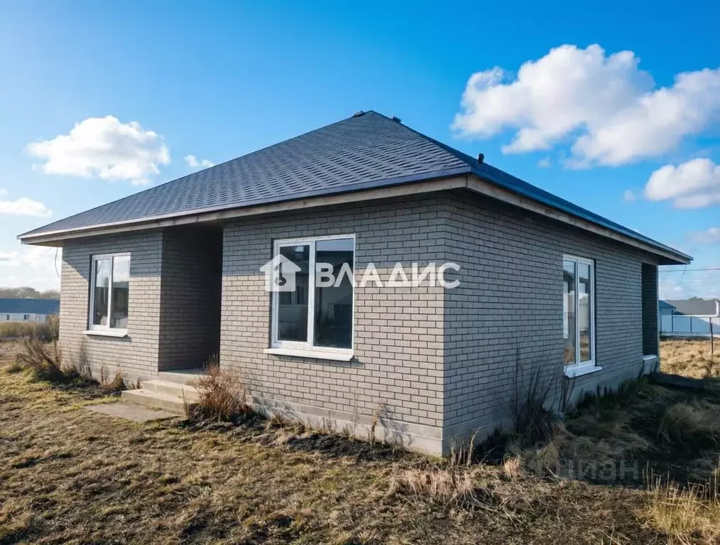 Дом в Калининградская область, Гурьевский муниципальный округ, пос. ... - Фото 1