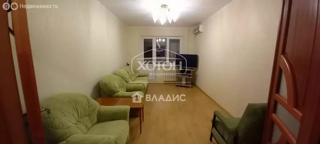 3-комнатная квартира: Элиста, улица Ю. Клыкова, 144 (62.9 м) - Фото 1