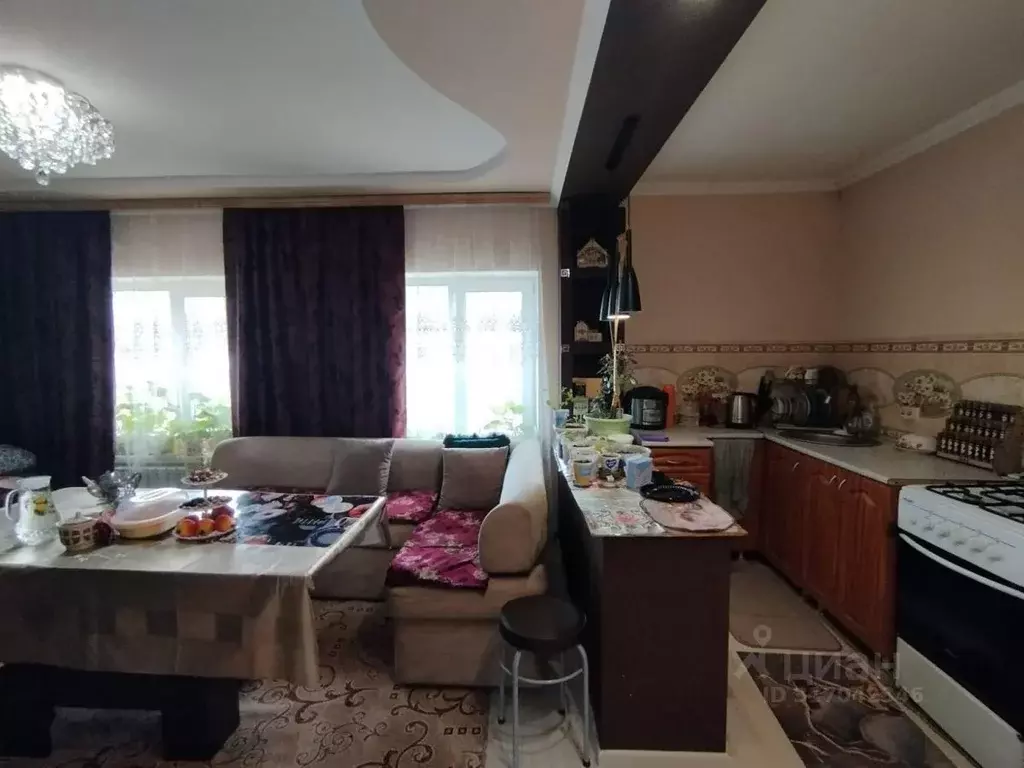 Дом в Калужская область, Жуковский район, Белоусово городское ... - Фото 2