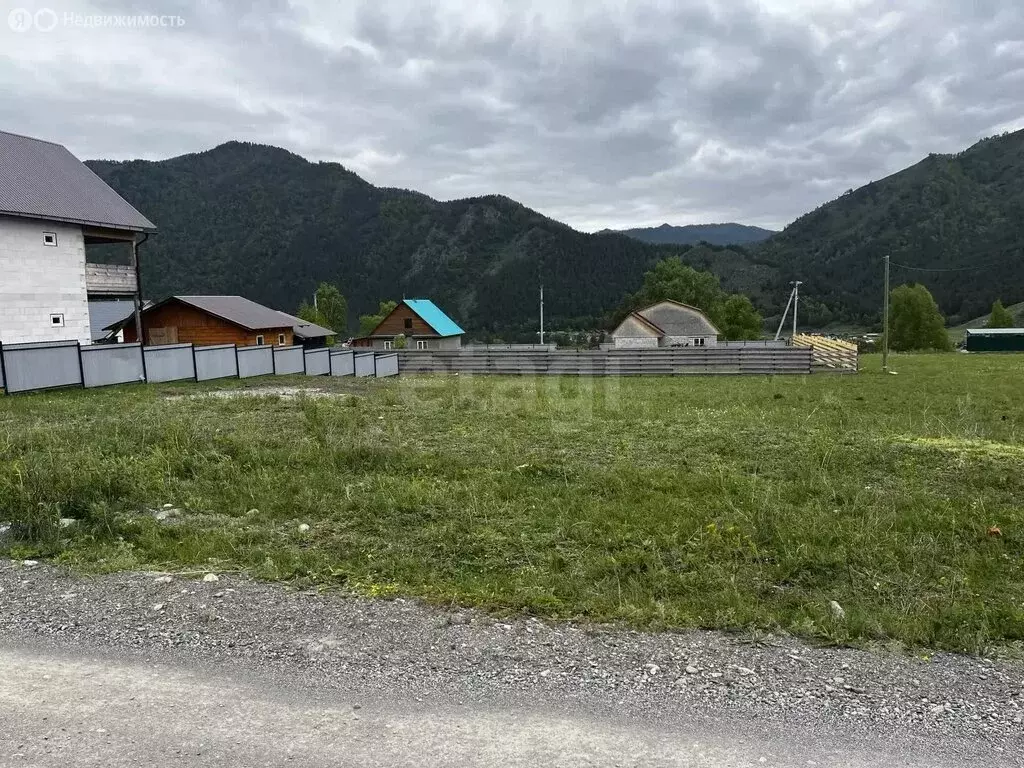 Участок в село Чемал, улица С.В. Бугакина (12 м) - Фото 2