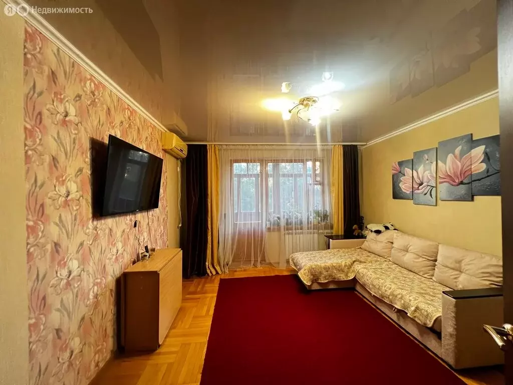 3-комнатная квартира: Майкоп, Шоссейная улица, 20 (63.3 м) - Фото 1