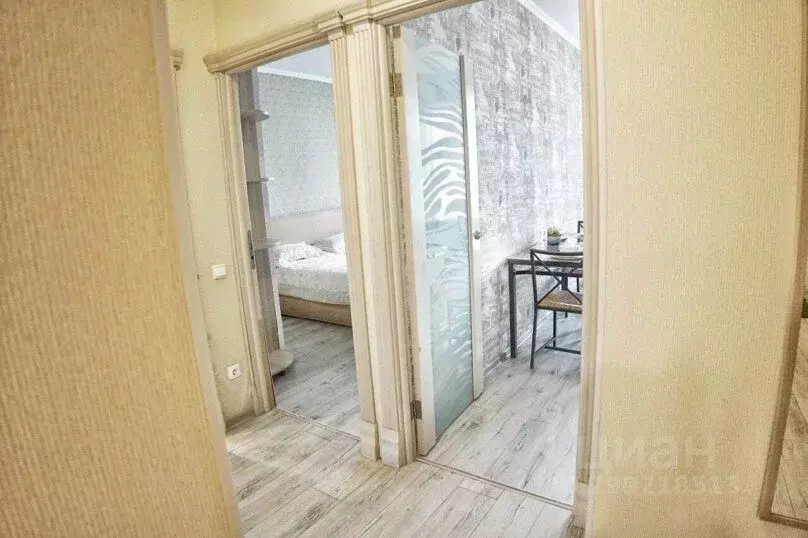 2-к кв. Татарстан, Казань ул. Сибгата Хакима, 42 (85.0 м) - Фото 1