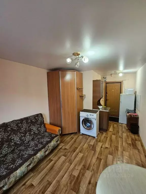 Студия Приморский край, Владивосток Окатовая ул., 16 (24.0 м) - Фото 1