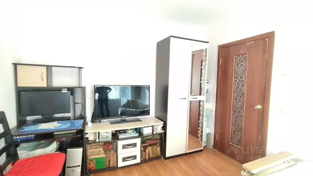Комната Санкт-Петербург Серебристый бул., 24К2 (16.0 м) - Фото 1