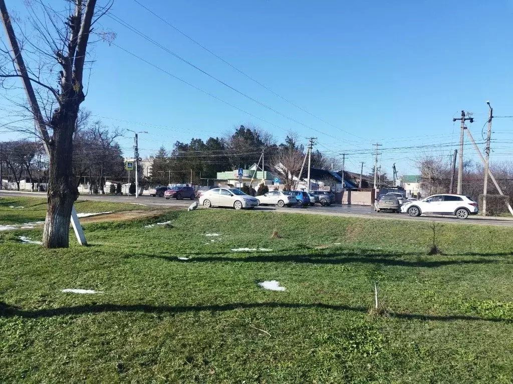 Участок в Крым, Симферопольский район, Гвардейское пгт ул. Гагарина ... - Фото 1