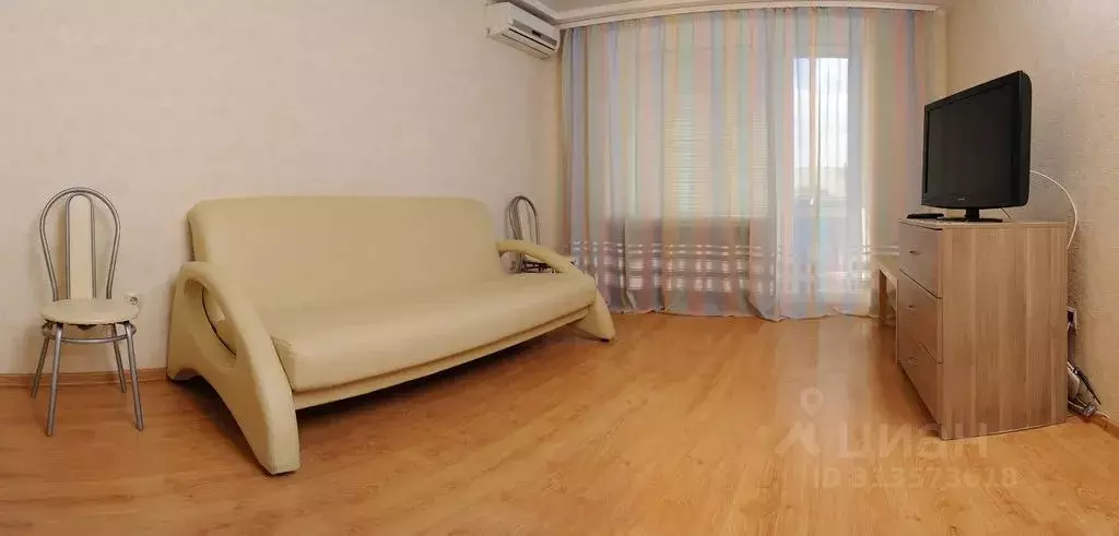 2-к кв. Омская область, Омск просп. Карла Маркса, 37 (60.0 м) - Фото 0