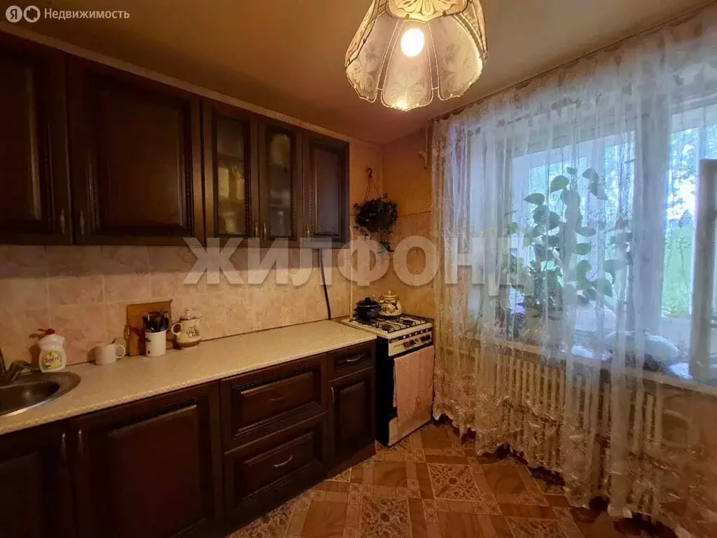 2-комнатная квартира: Георгиевск, улица Строителей, 7/1 (49 м) - Фото 1