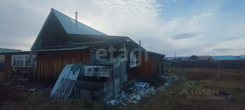 Дом в Забайкальский край, Читинский район, Угданское с/пос, с. Угдан ... - Фото 1