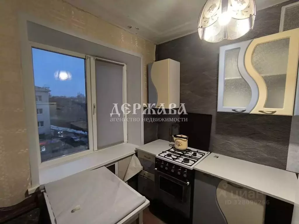 2-к кв. Белгородская область, Старый Оскол Горняк мкр, 25 (43.0 м) - Фото 2