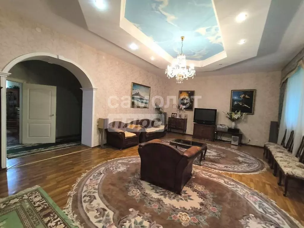 3-к кв. Волгоградская область, Волгоград Осетинская ул., 5 (179.2 м) - Фото 1