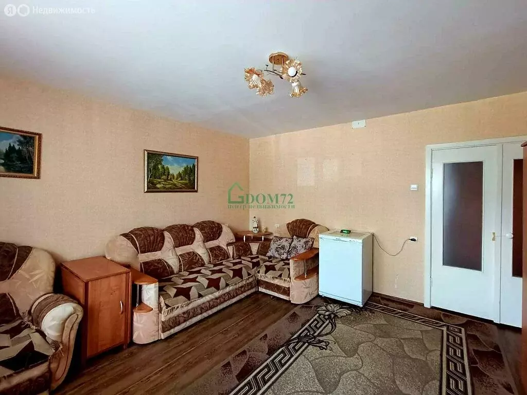 2-комнатная квартира: Тобольск, 4-й микрорайон, 43 (56.7 м) - Фото 2