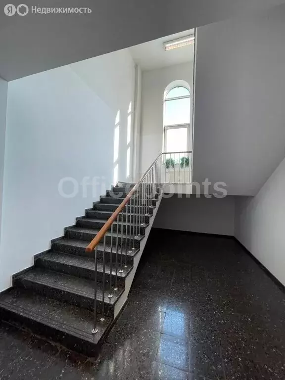 Помещение свободного назначения (3900 м) - Фото 1