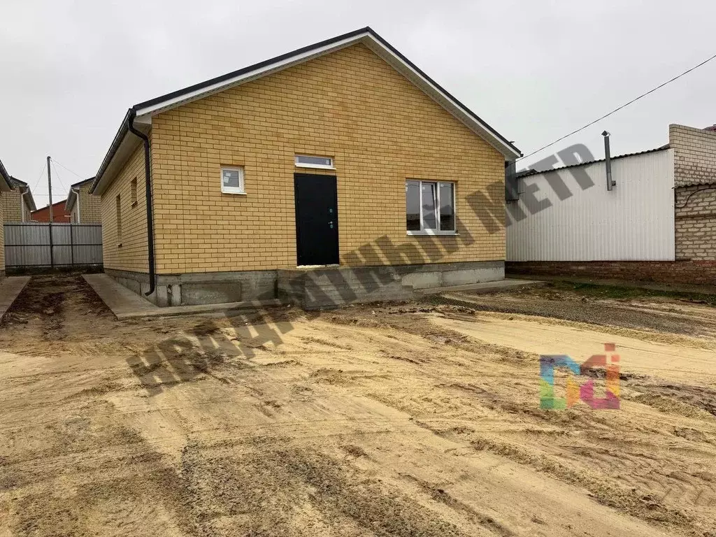 Дом в Калмыкия, Элиста Красноярская ул. (115 м) - Фото 2