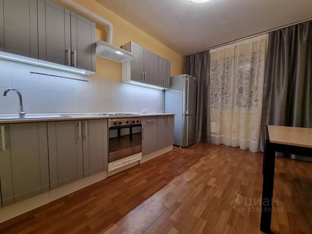 3-к кв. Самарская область, Тольятти ул. 40 лет Победы, 15 (67.9 м) - Фото 2