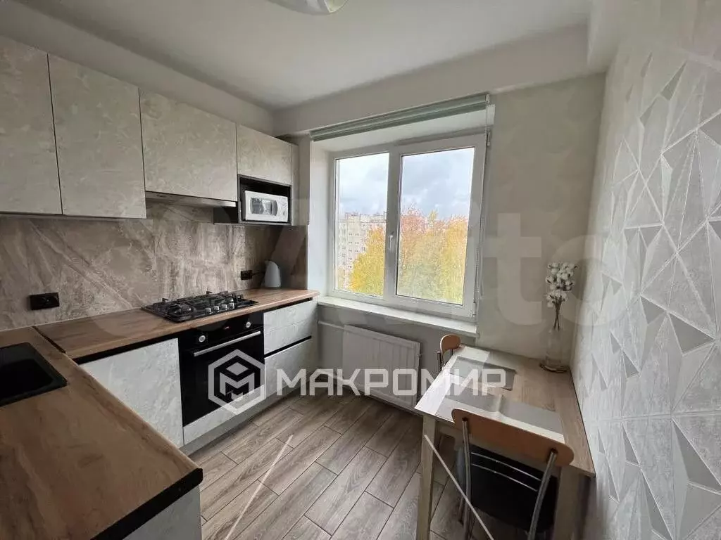 3-к. квартира, 60 м, 9/9 эт. - Фото 0