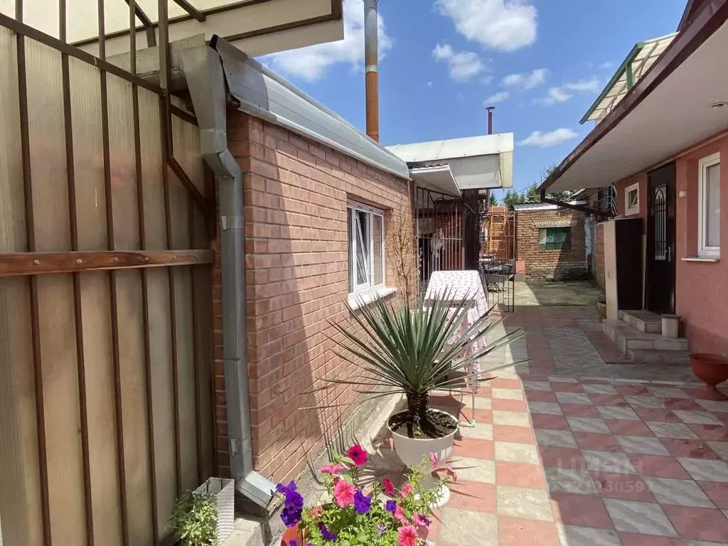 Дом в Северная Осетия, Владикавказ ул. Серобабова, 28 (42 м) - Фото 1