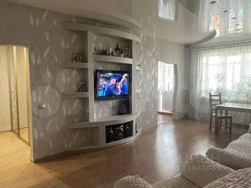 3-к кв. Саха (Якутия), Якутск ул. Федора Попова, 17/1 (73.6 м) - Фото 0
