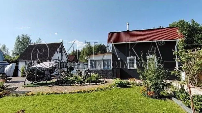 Дом в Ленинградская область, Выборгский район, Каменногорское ... - Фото 1