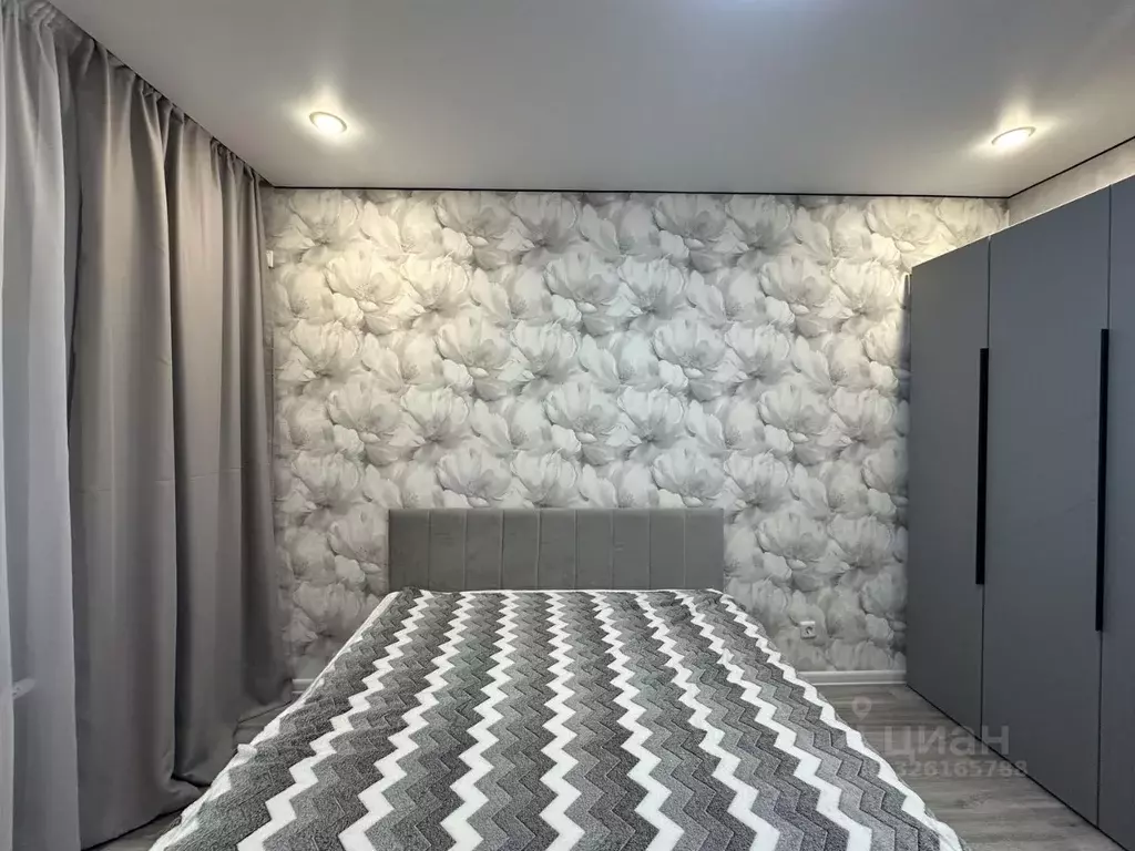 3-к кв. Татарстан, Казань ул. Александра Курынова, 4к3 (70.4 м) - Фото 1