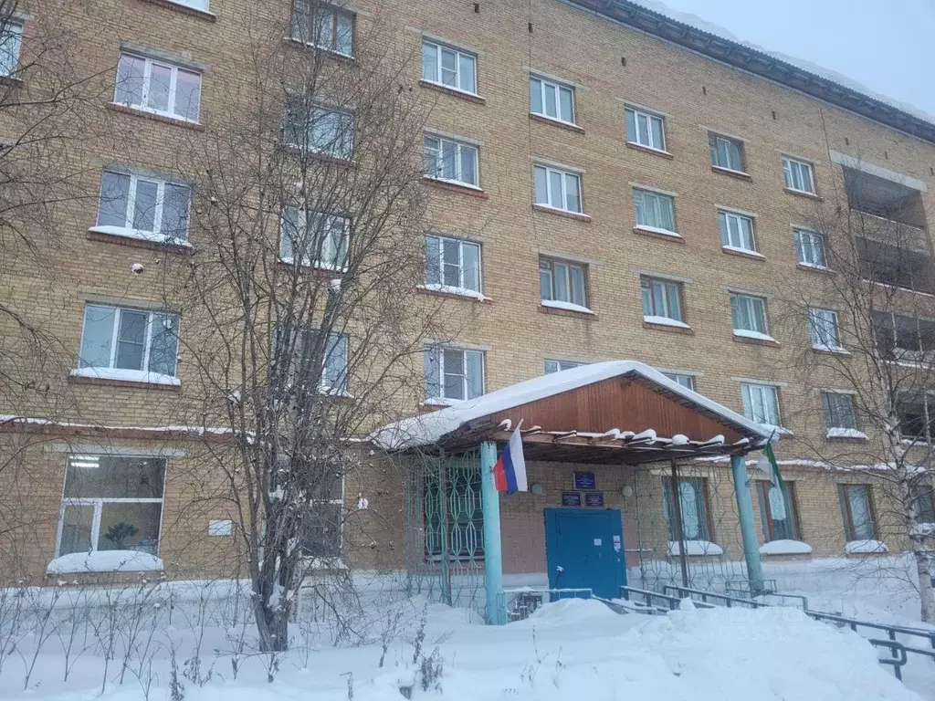 Свободной планировки кв. Коми, Ухта Советская ул., 8 (17.0 м) - Фото 1