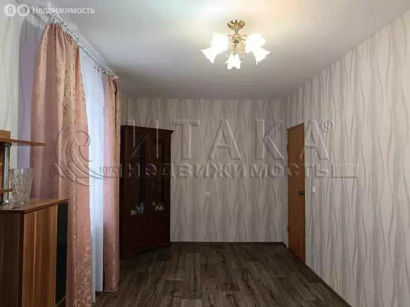 3-комнатная квартира: Лодейное Поле, улица Володарского, 15 (58.3 м) - Фото 2