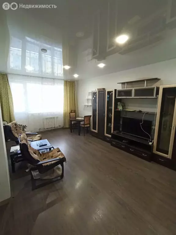 2-комнатная квартира: Бор, улица Маяковского, 1А (64.9 м) - Фото 1