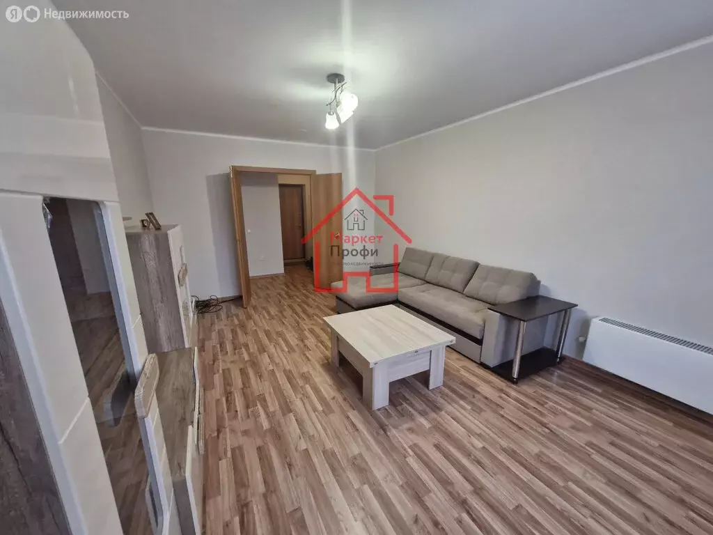 2-комнатная квартира: Верхняя Пышма, улица Калинина, 21/2 (59.4 м) - Фото 2