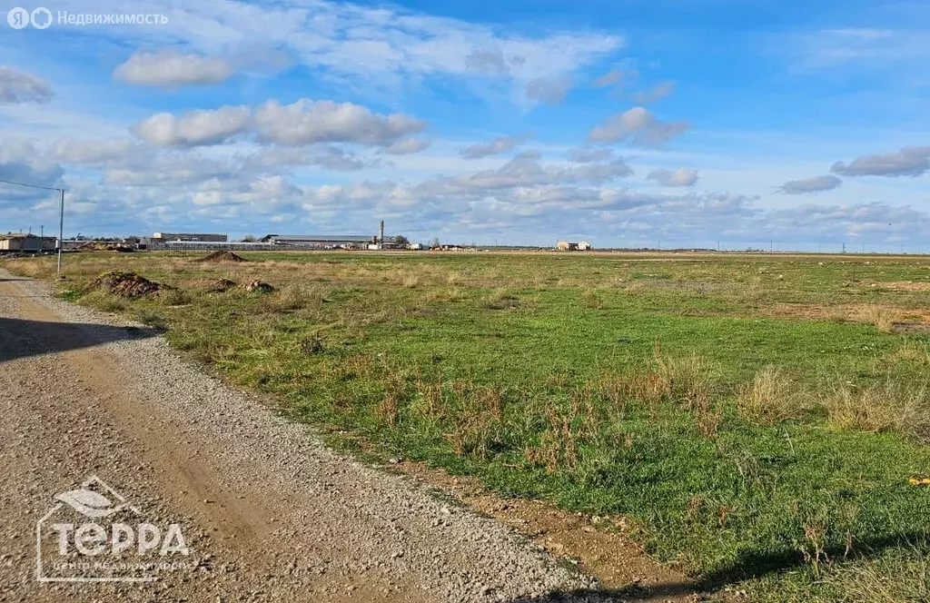 Участок в Сакский район, село Молочное (200 м) - Фото 0