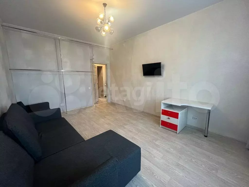1-к. квартира, 45 м, 10/20 эт. - Фото 0