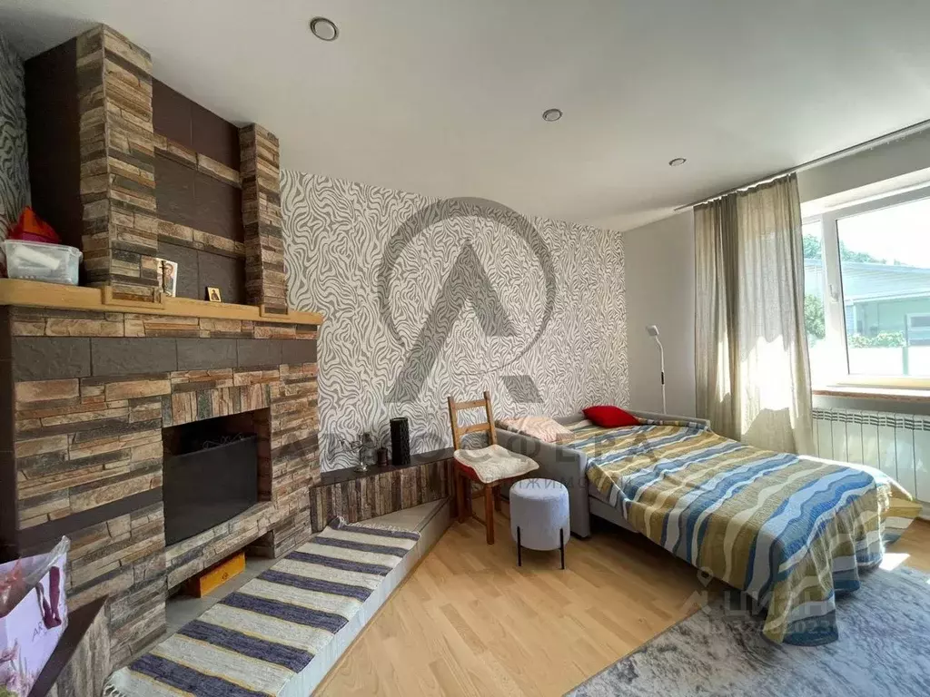 Дом в Краснодарский край, Хадыженск Апшеронский район, ул. ... - Фото 1