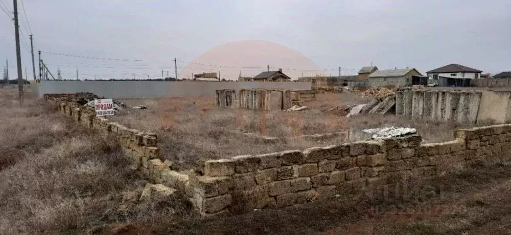 Участок в Крым, Сакский район, с. Лесновка ул. Абрикосовая (10.0 сот.) - Фото 1