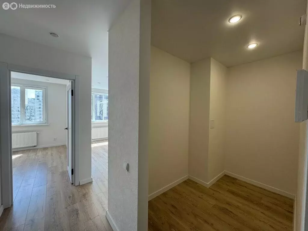 1-комнатная квартира: Тюмень, Интернациональная улица, 199к10 (36 м) - Фото 1