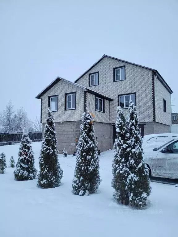 Дом в Новгородская область, Новгородский район, Ракомское с/пос, д. ... - Фото 1