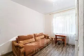 1-к кв. Омская область, Омск ул. Долгирева, 15 (20.0 м) - Фото 1