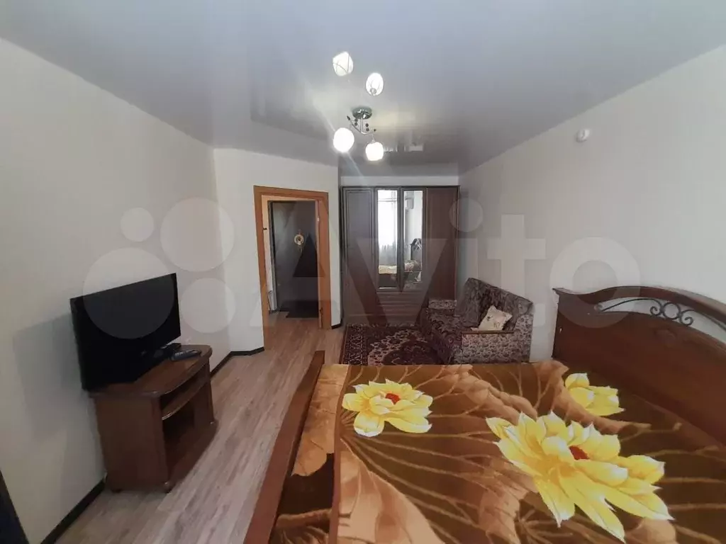 1-к. квартира, 40 м, 2/18 эт. - Фото 0