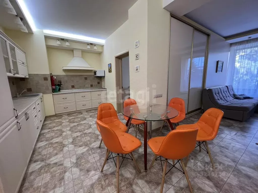 2-к кв. Крым, Ялта проезд Парковый (62.0 м) - Фото 1