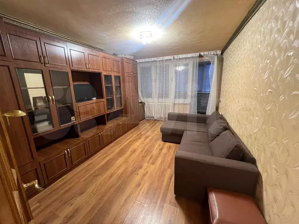 1-к. квартира, 45 м, 3/9 эт. - Фото 0