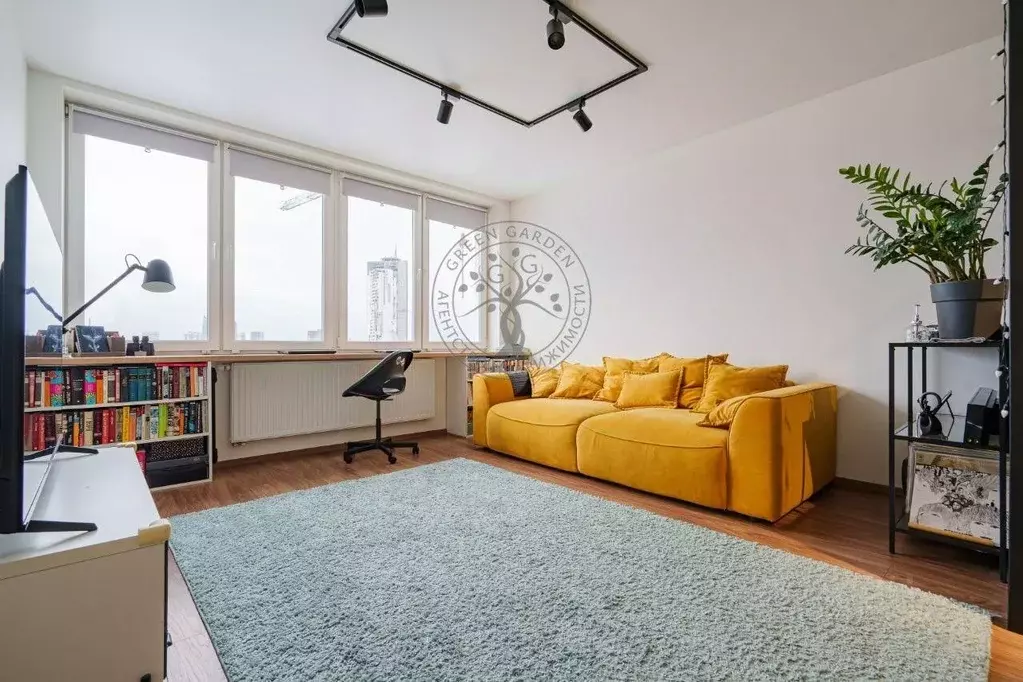 3-к кв. Свердловская область, Екатеринбург ул. Азина, 22/7 (84.3 м) - Фото 2